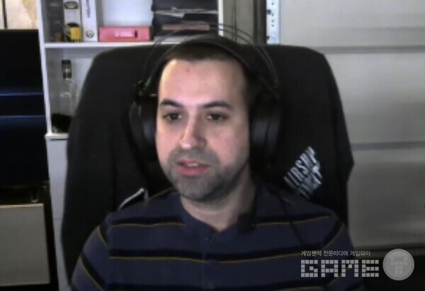 '몰락한 왕' 스티브 마두레이라 디렉터