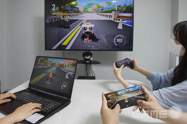 카트라이더: 드리프트 PC, 콘솔, 모바일간 크로스플레이 모습