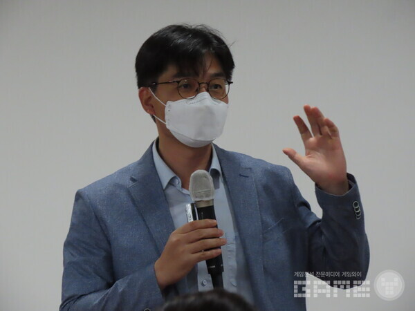 "주의력결핍장애(ADHD)와 비슷한 현상"이라고 주장하는한 교수, 사진=게임와이 촬영