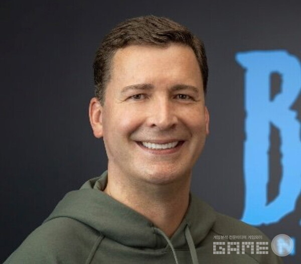 마이크 이바라(Mike Ybarra) 블리자드 엔터테인먼트 사장