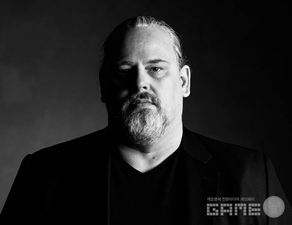 크리스토퍼 하츠만(Christoph Hartmann) /트위터@geronimo_73_