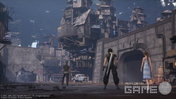 오른쪽 소녀의 정체는?