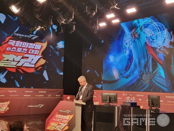 최근 있었던 국회의장배 철권 대회에서도 이상헌 의원이 코스프레한 사진이 나왔다 / 게임와이 촬영