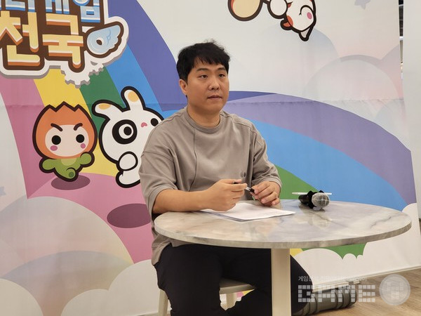 이날 인터뷰에는 미니게임천국의 개발을 담당한 방용범 PD가 참석했다 / 게임와이 촬영