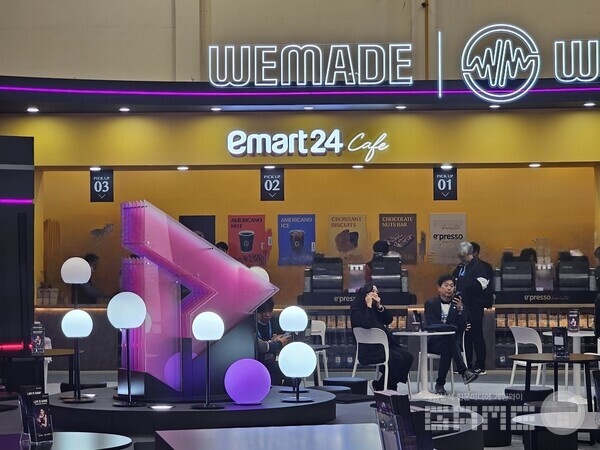 제1전시장 위메이드 부스 /게임와이 촬영