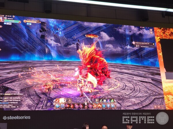 타이달의 탑은 1인 콘텐츠로 보스의 기믹을 빠르게 파악하는 것이 중요하다 / 게임와이 촬영