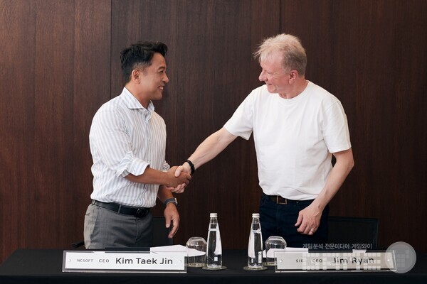 엔씨소프트의 김택진 대표와 소니 인터렉티브 짐 라이언 대표가 만났다. /엔씨