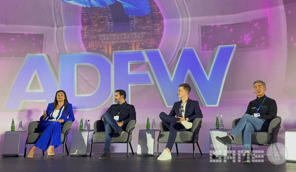 ADFW토론에 참석하고 있는 장현국대표 /위메이드