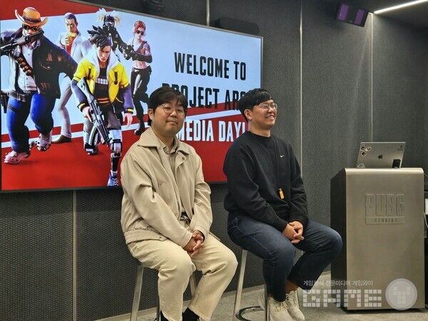 (왼쪽부터) 크래프톤 양승명 프로젝트 아크 PD, 김영호 프로젝트 아크 개발 리드 / 게임와이 촬영 