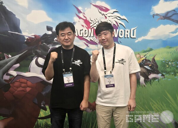 (왼쪽부터) 박정식 하운드13 CEO, 곽노찬 하운드13 CD / 게임와이 촬영