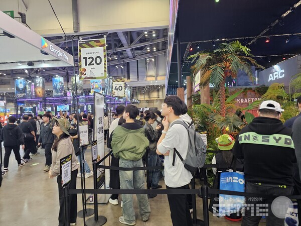 120분은 기본으로 넘기는 크래프톤 인조이 부스 /게임와이 촬영