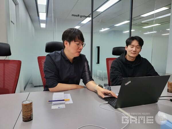 안사고는 못배길 정도의 퀄리티의 스킨을 선보이는 것이 목표라고 / 게임와이 촬영 