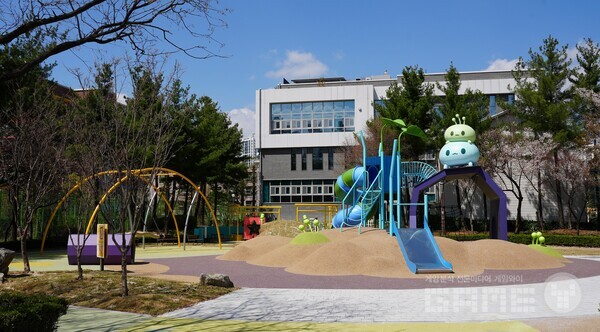 단풍잎 놀이터 2호 전경 / 넥슨
