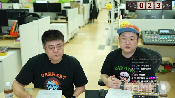 김동선 다키스트 데이즈 총괄 PD, NHN 개발사업본부 정중재 이사. 다키스트 데이즈