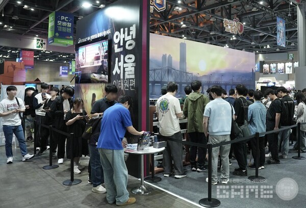 네오위즈가 '플레이엑스포 2025' 참가를 성황리에 마무리했다. 네오위즈는 나흘간 일산 킨텍스에서 자사 대표작을 전면에 내세운 오프라인 전시를 운영하며 총 1만 5천여 명의 관람객을 끌어모았다.