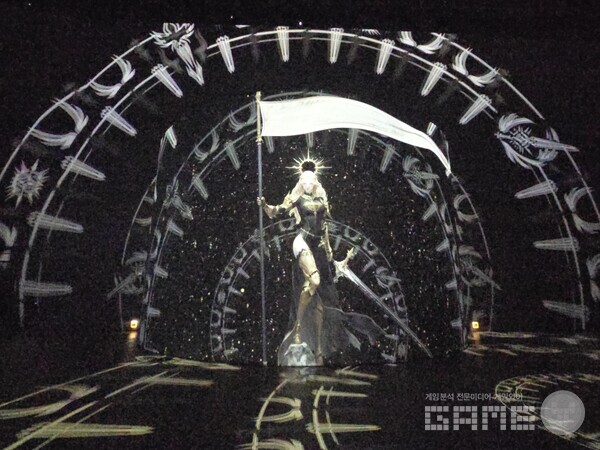 로스트아크 미디어아트 전시회 '빛의 여정' 현장 / 게임와이 촬영