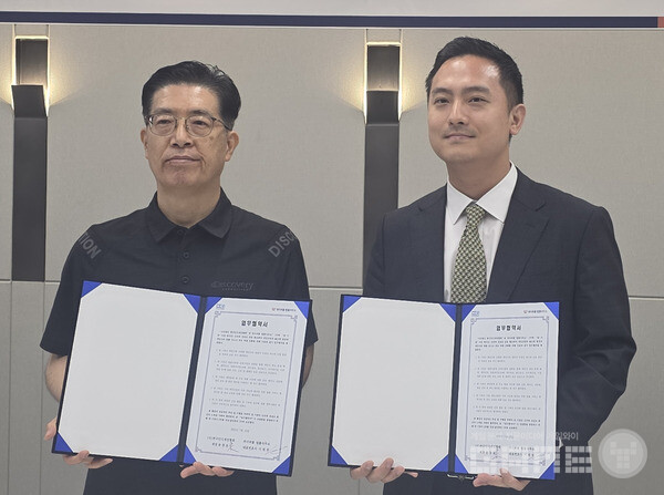 (좌)송창호 한국인공지능게임협회 회장, (우)위더피플 이원천 변호사