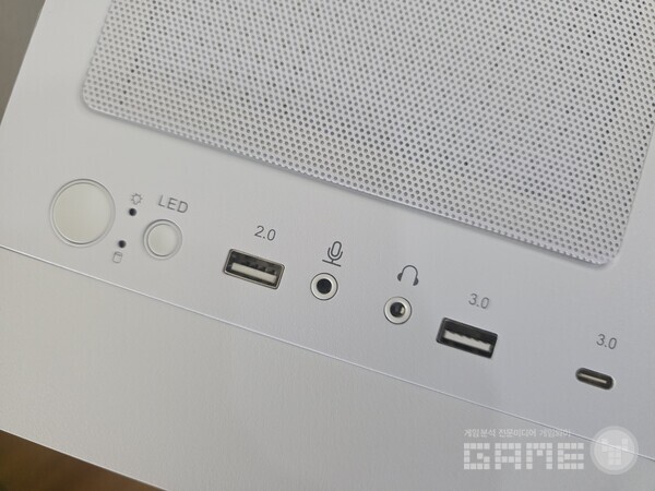 한미마이크로닉스 WIZMAX 우퍼 딥톤 케이스 /게임와이 촬영