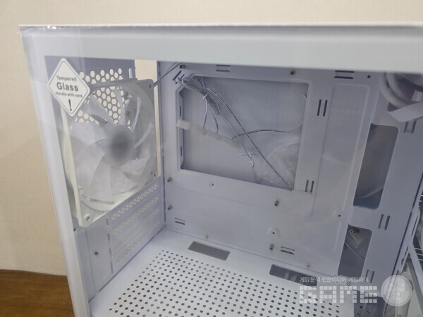 한미마이크로닉스 WIZMAX 우퍼 딥톤 케이스 /게임와이 촬영