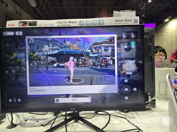 스마일게이트 부스 '미래시' 시연 현장 / 게임와이 촬영