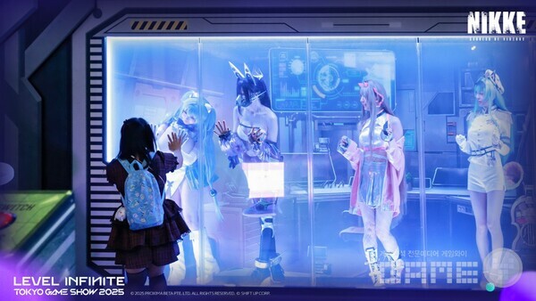 레벨 인피니트는 시프트업 개발작 ‘승리의 여신: 니케’를 전시했다.