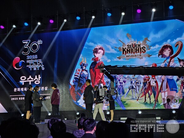 우수상은 세븐나이츠 리버스, P의 거짓: 서곡, RF 온라인 넥스트가 수상했다 / 게임와이 촬영