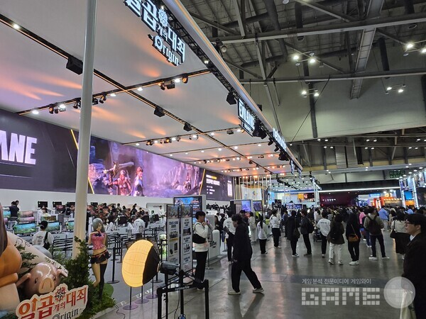 지스타 2025 넷마블 부스 전경 / 게임와이 촬영