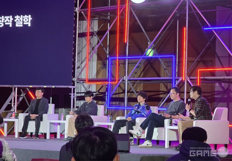  왼쪽부터 디렉터 이상균, 지승호, 최수현, 권명수, 만화가 이종범 / 게임와이 촬영